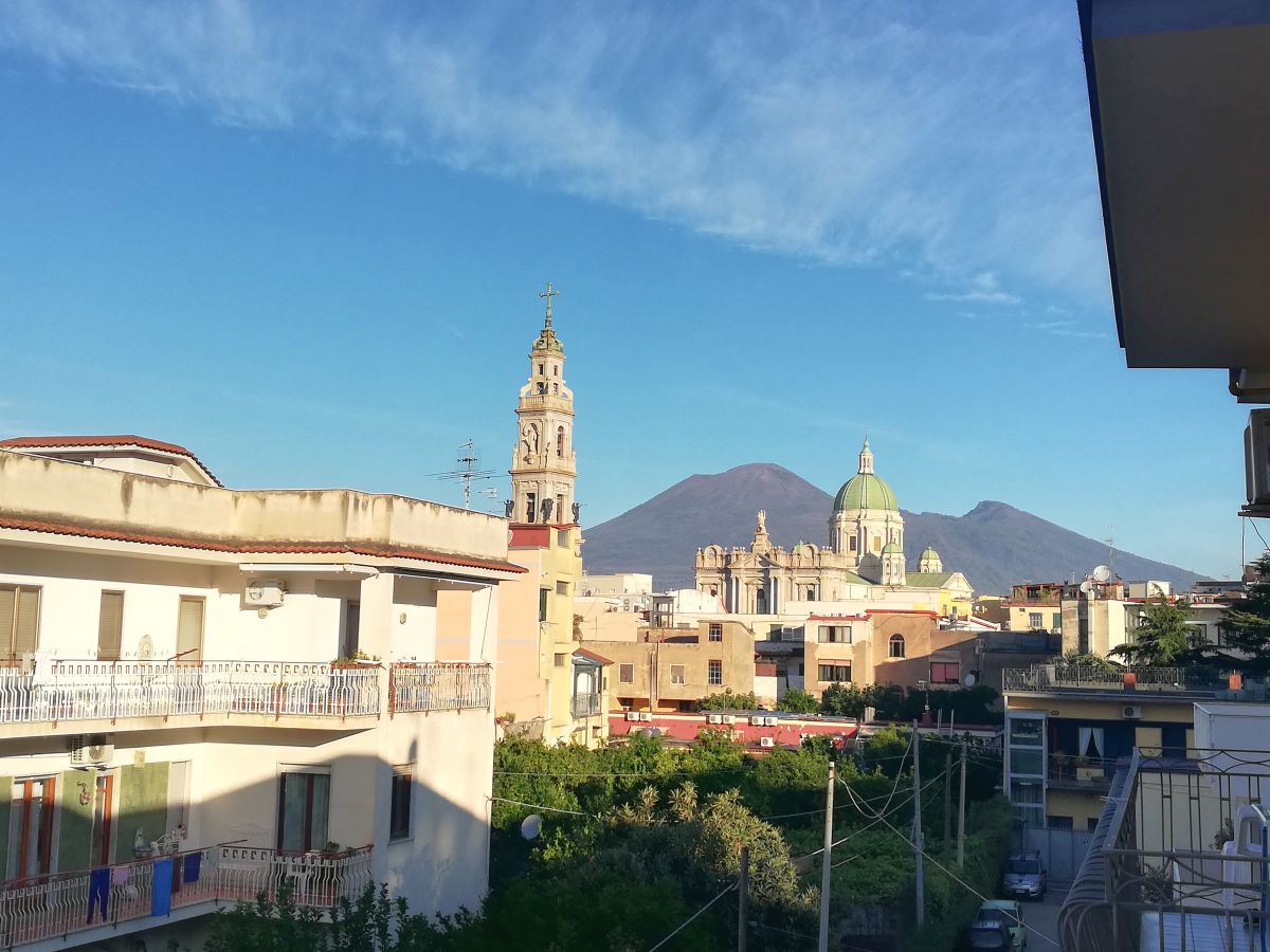 italian food pompeii mount vesuvius sunrise