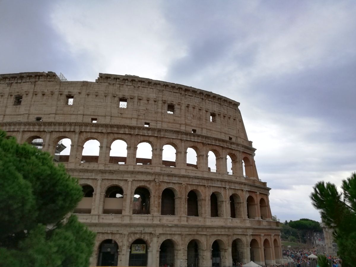 italian food rome colosseum