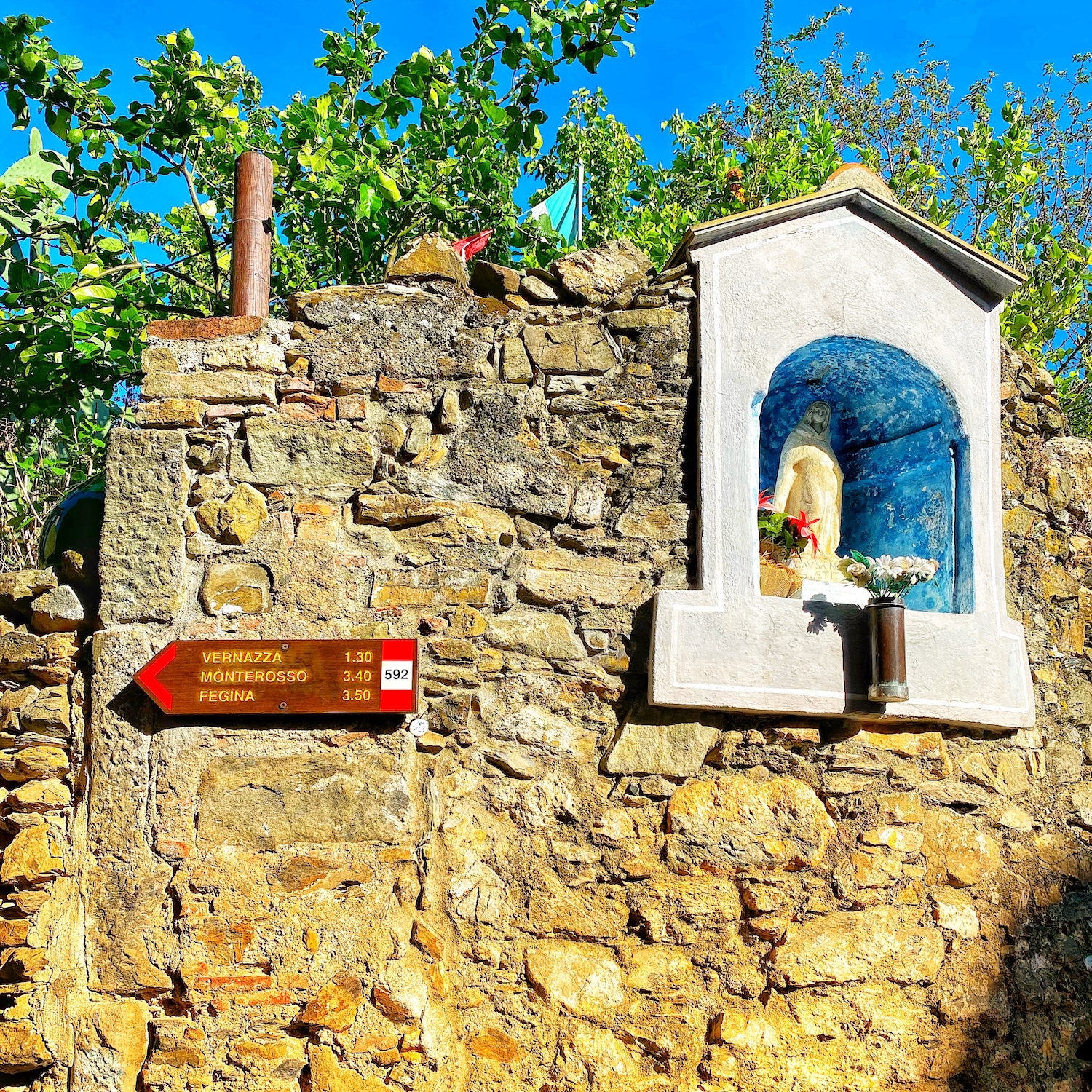 cinque terre trail in italy