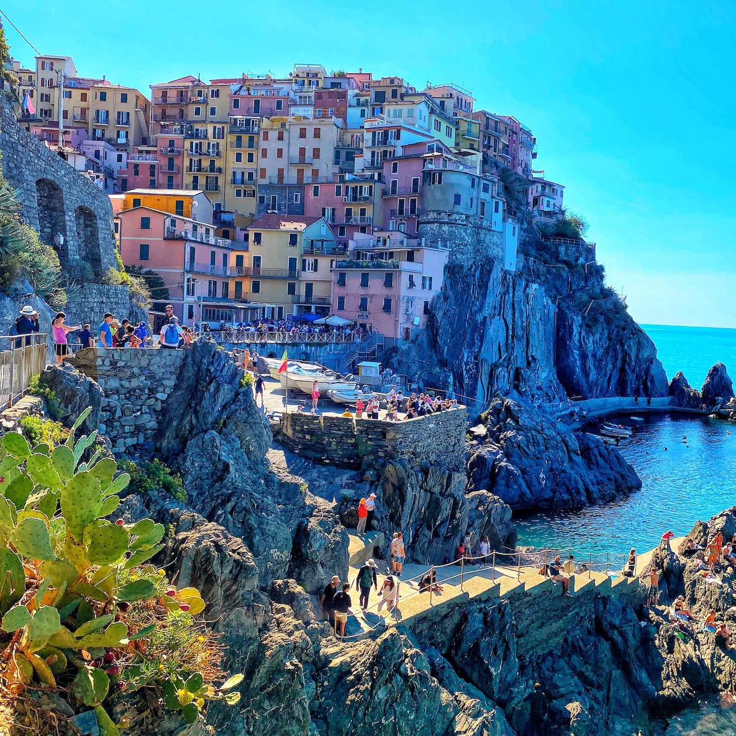 cinque terre trail in italy