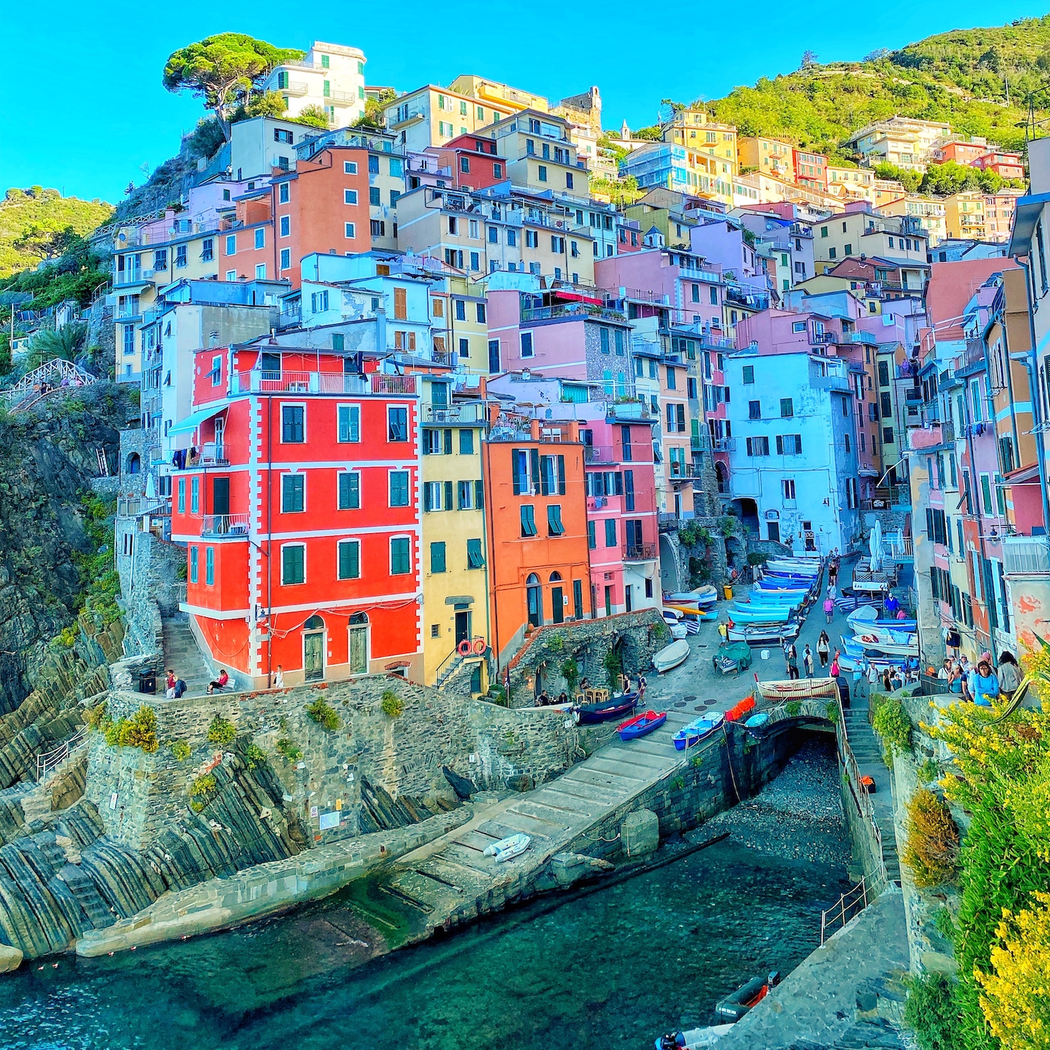 cinque terre trail in italy