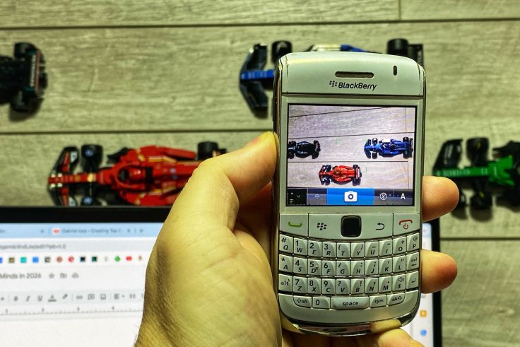 BlackBerry focus and Formula 1 displays.